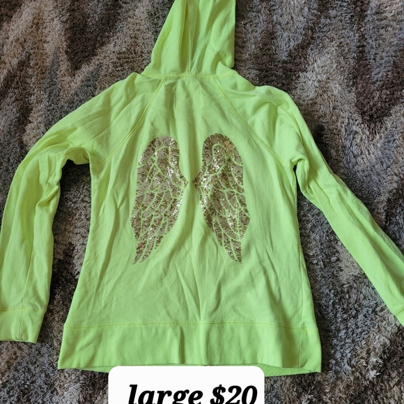 Pink Victoria Serect - Picture 1 of 3